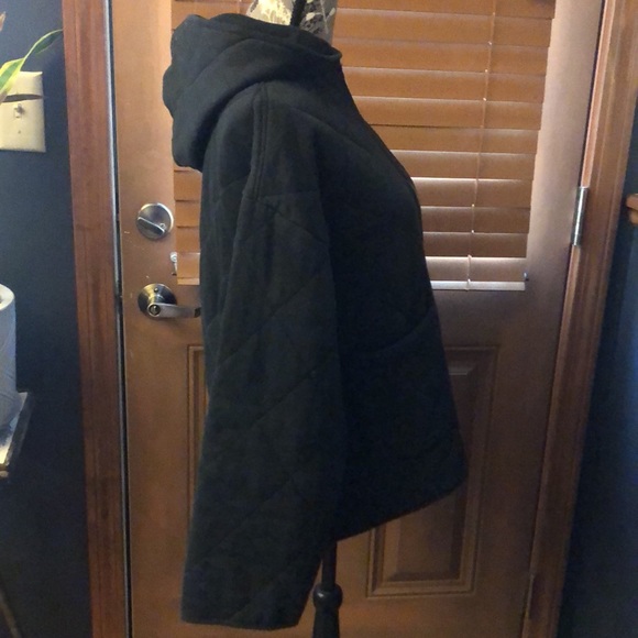 Forever21 quilted boxy zip-up hoodie jacket in washed black - Picture 2 of 13